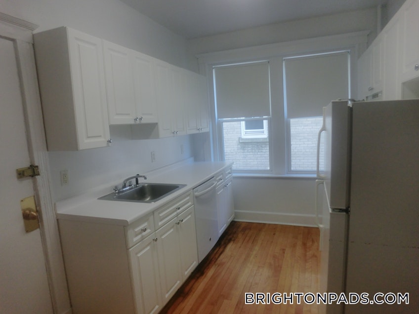 Boston - $3,125 /month