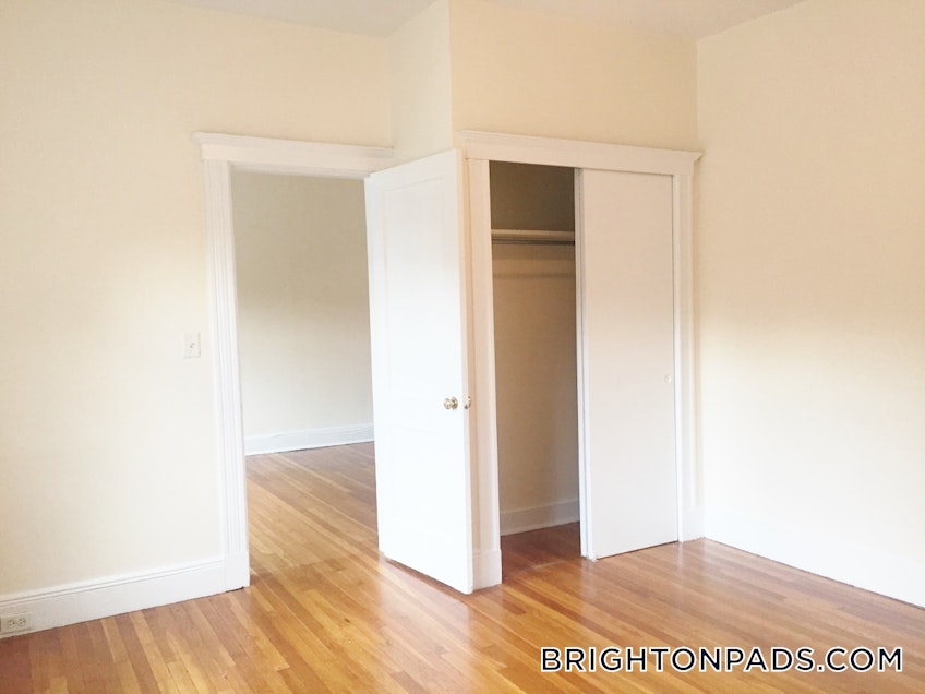 Boston - $3,125 /month