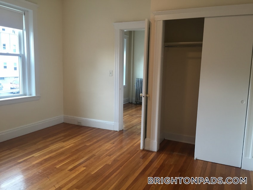 Boston - $3,125 /month