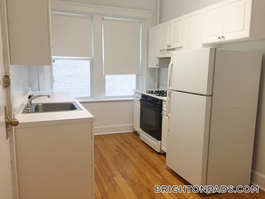 Boston - $3,125 /month