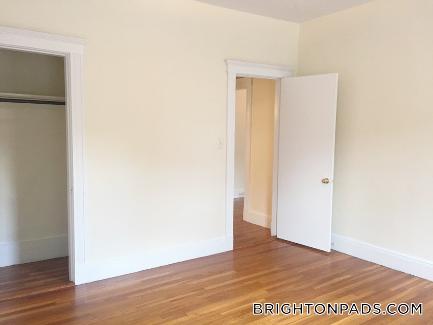 Boston - $3,125 /month