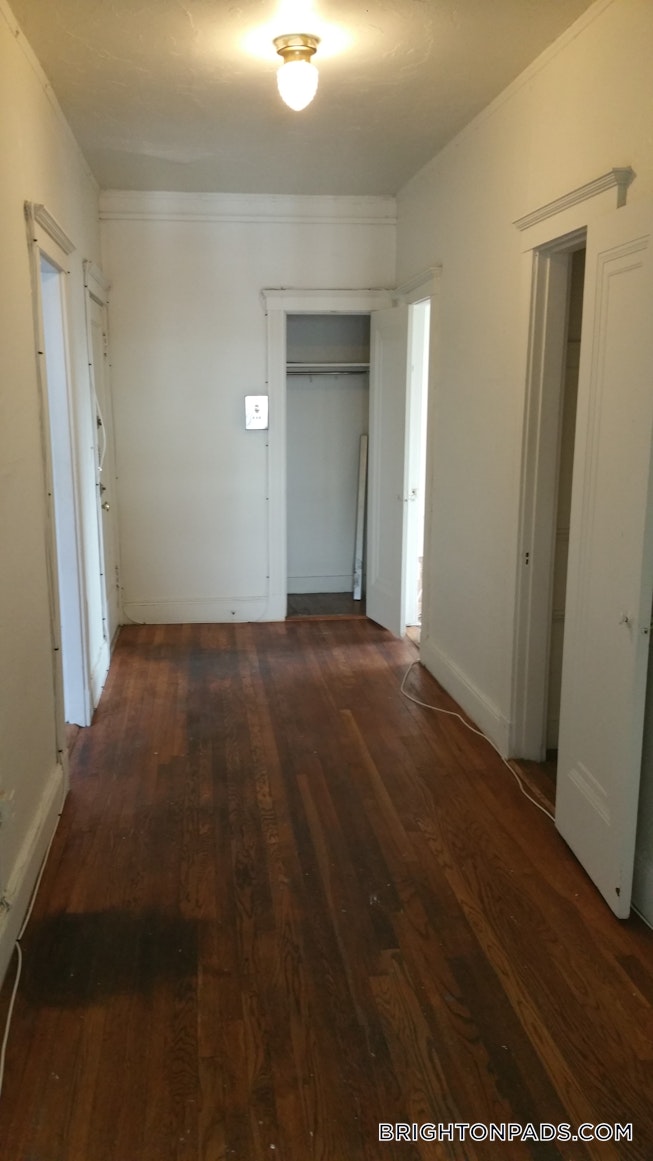 Boston - $3,225 /mo