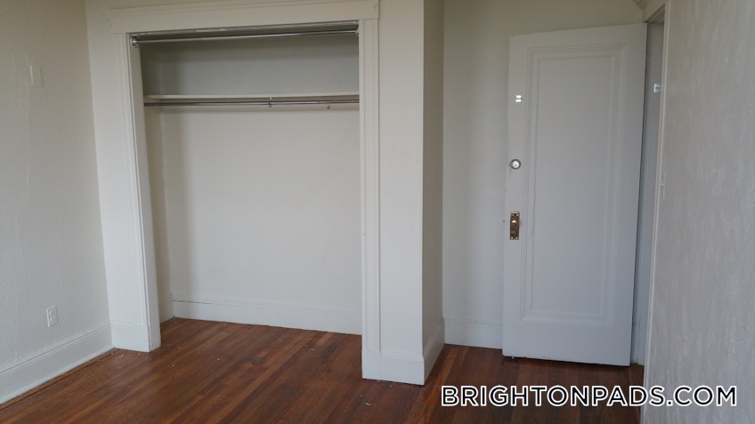 Boston - $3,225 /month