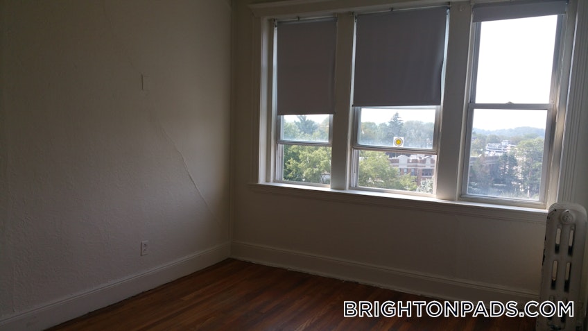 Boston - $3,225 /month