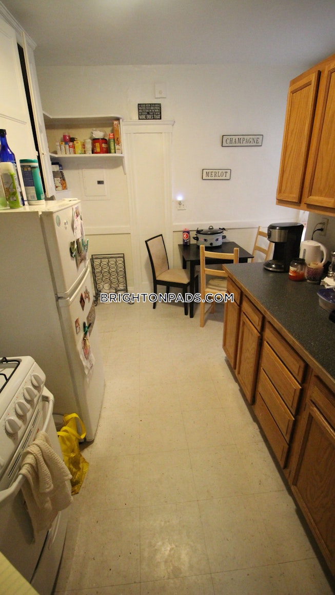 Boston - $3,295 /mo