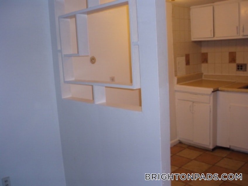 Boston - $2,450 /month