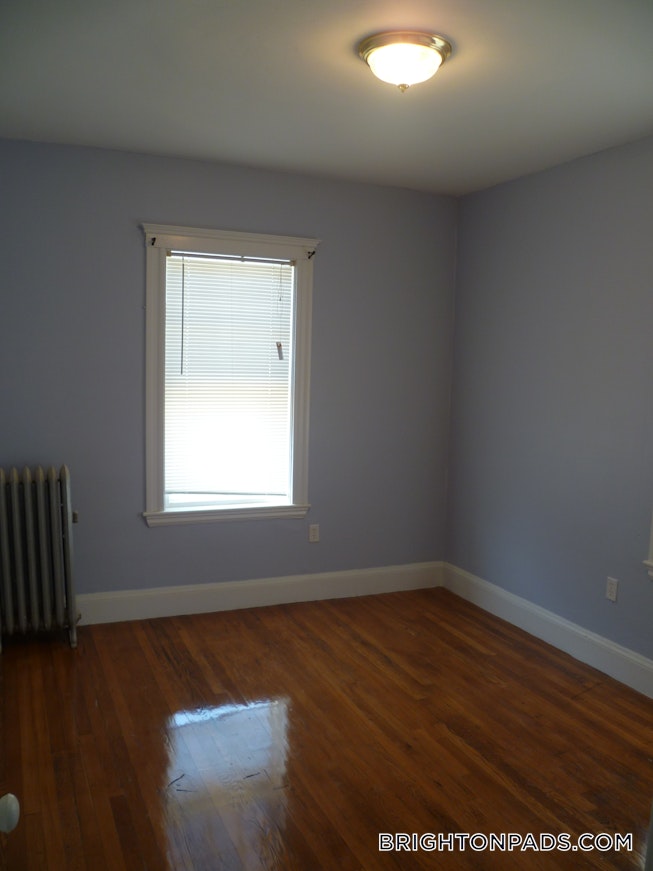 Boston - $3,100 /mo