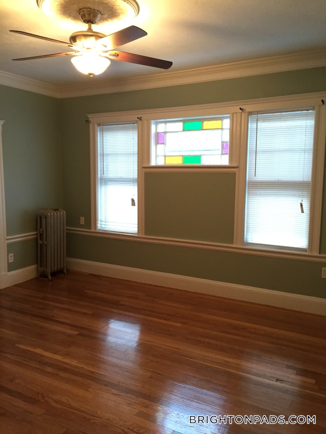 Boston - $3,100 /mo