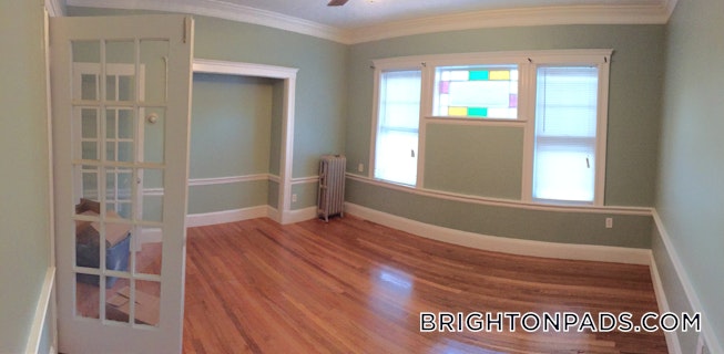 Boston - $3,100 /mo