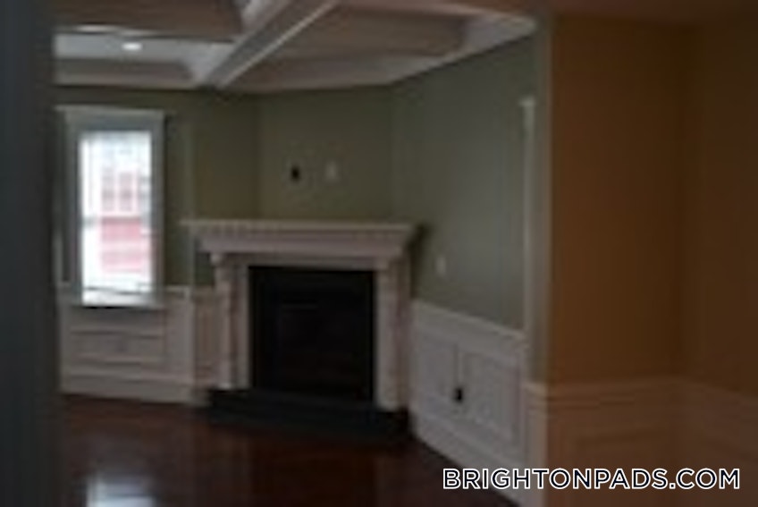 Boston - $5,700 /month