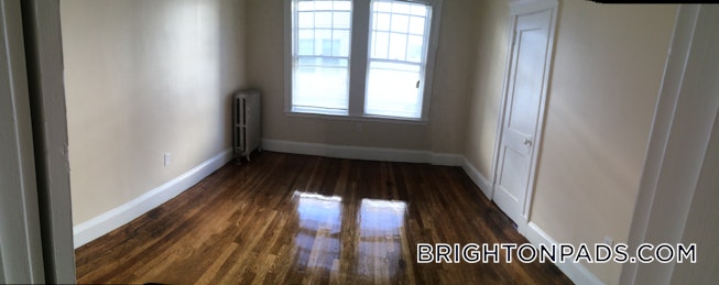 Boston - $3,100 /mo