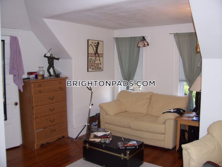 Boston - $2,550 /month