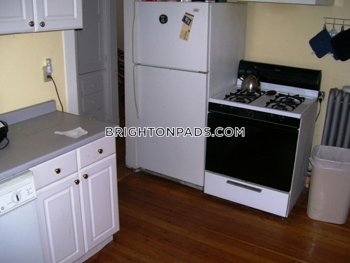 brighton-4-beds-2-baths-boston-4000-4434270 