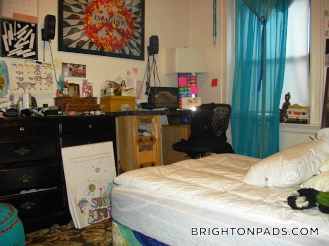 Boston - $2,300 /mo