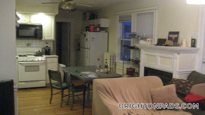 Boston - $4,100 /mo