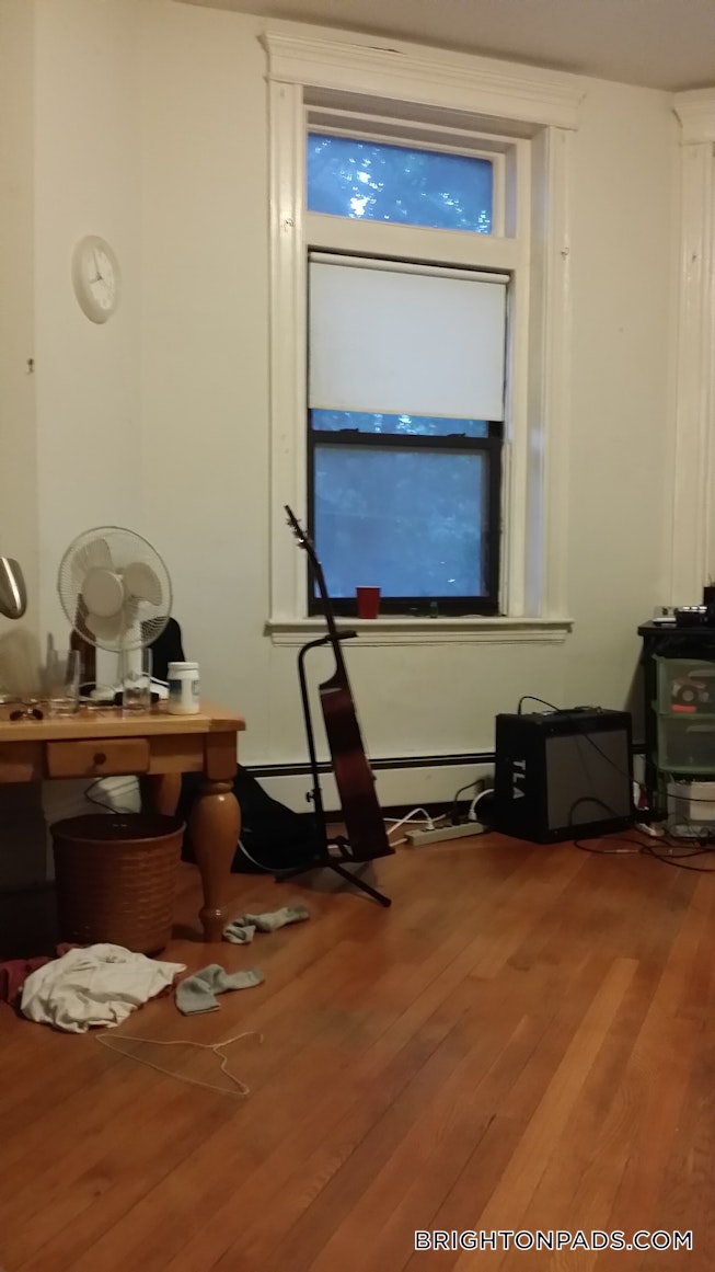 Boston - $2,300 /mo