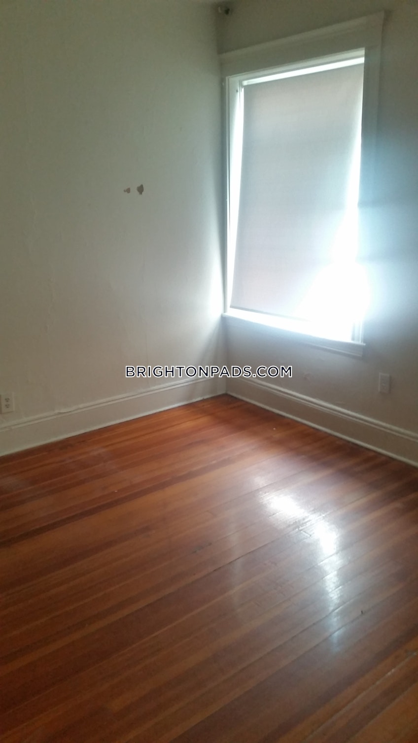 Boston - $3,735 /month