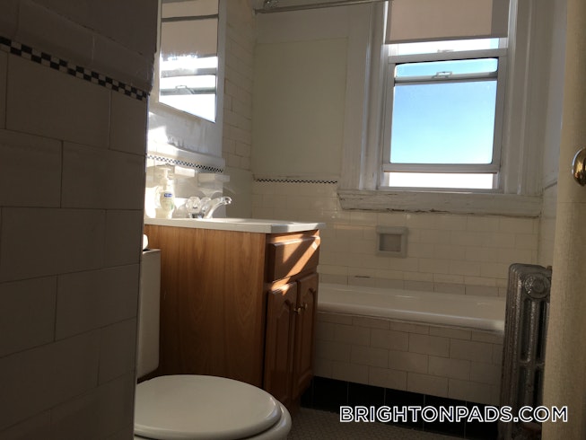 Boston - $2,125 /mo