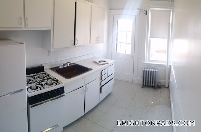 Boston - $2,125 /mo