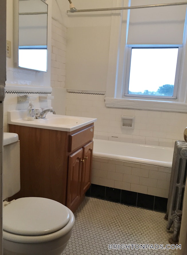 Boston - $2,125 /mo