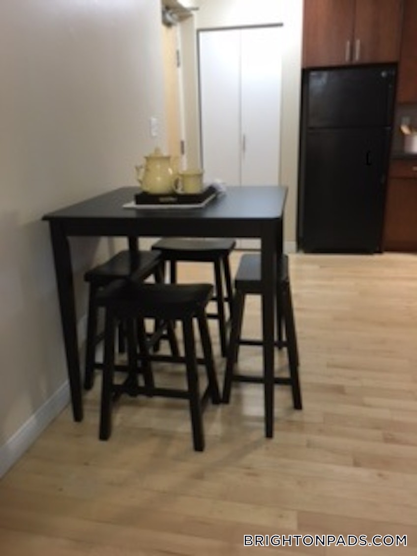 Boston - $3,395 /month