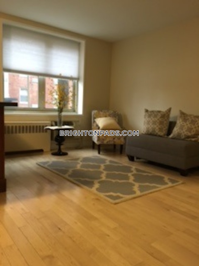 Boston - $3,457 /mo