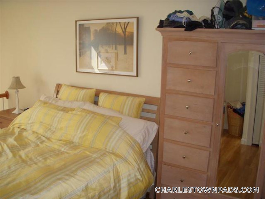 Boston - $2,600 /month