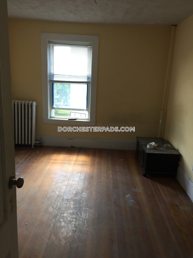 Boston - $3,100 /mo