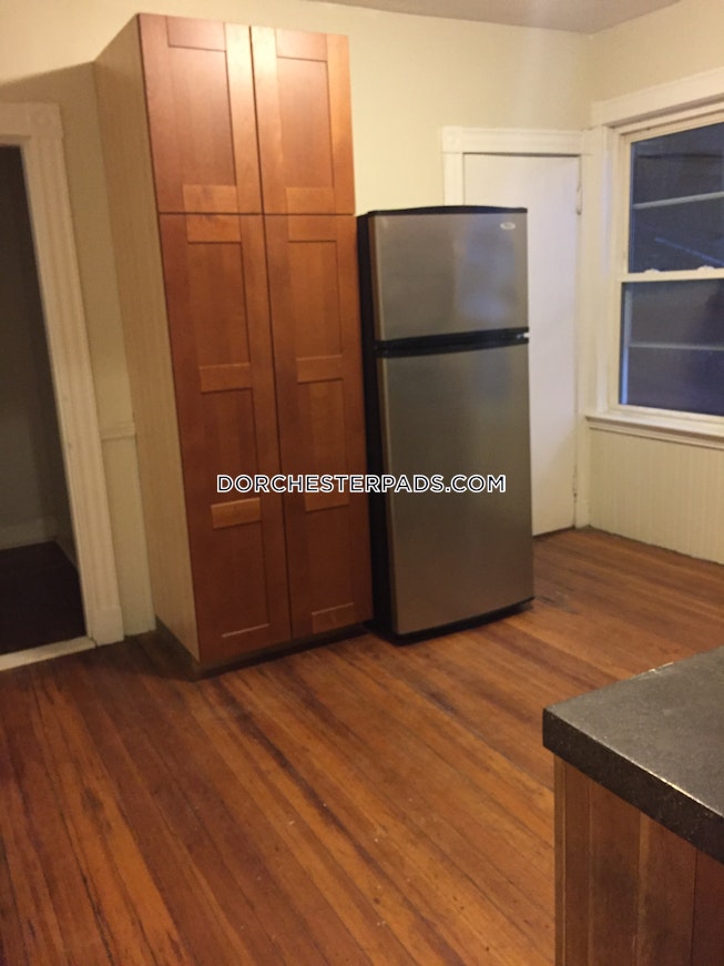 Boston - $2,800 /mo