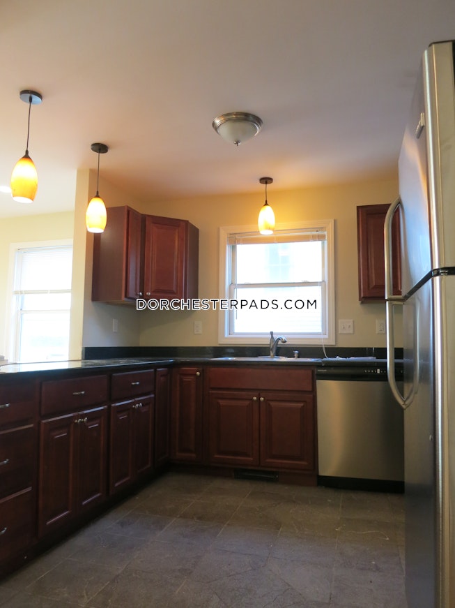 Boston - $3,500 /mo