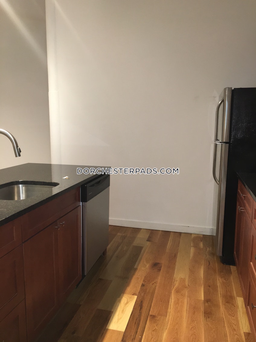 Boston - $2,400 /month