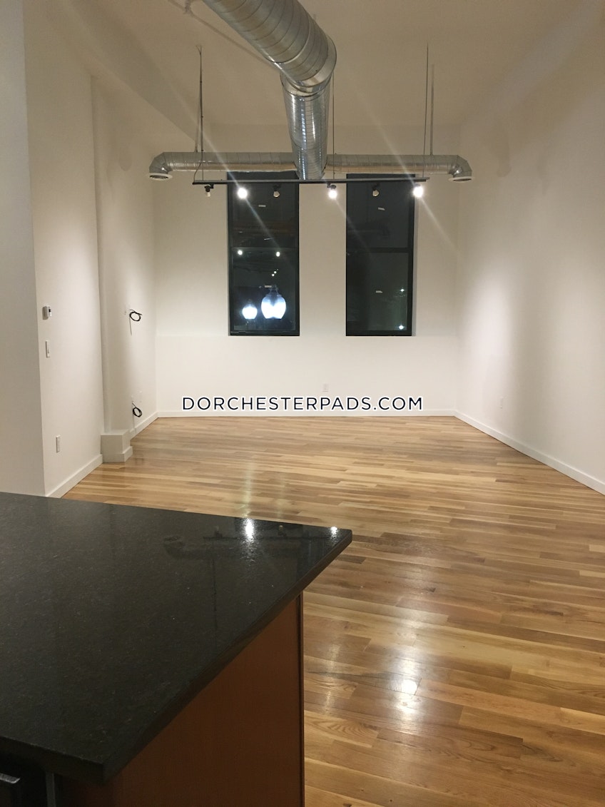 Boston - $2,400 /month