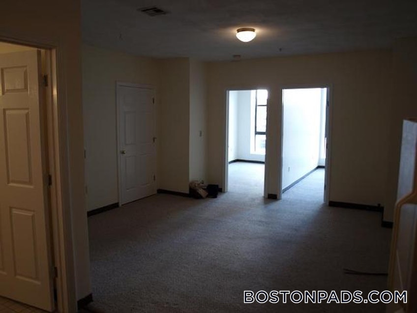 Boston - $3,300 /month