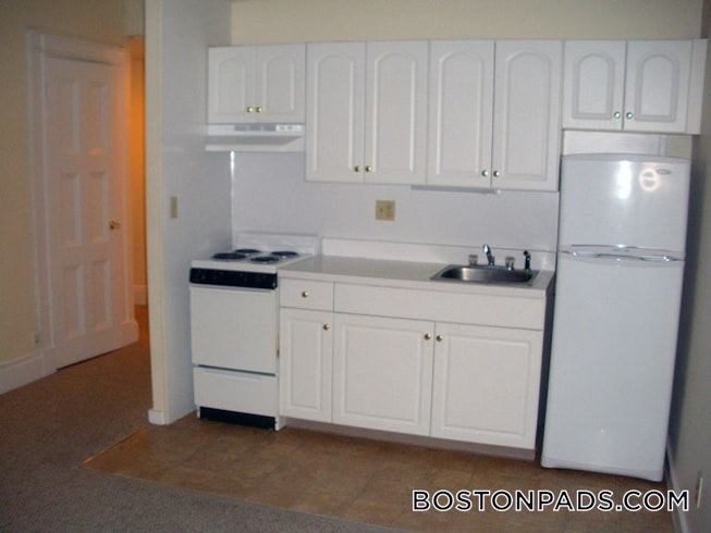 Boston - $3,225 /mo