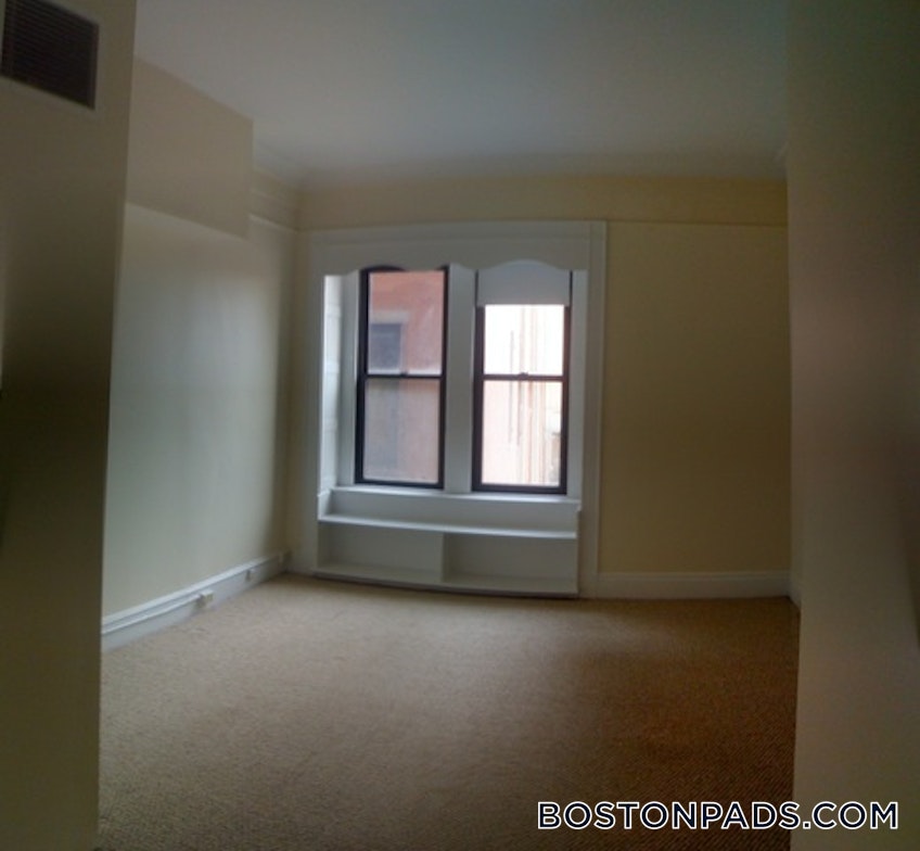 Boston - $3,225 /month