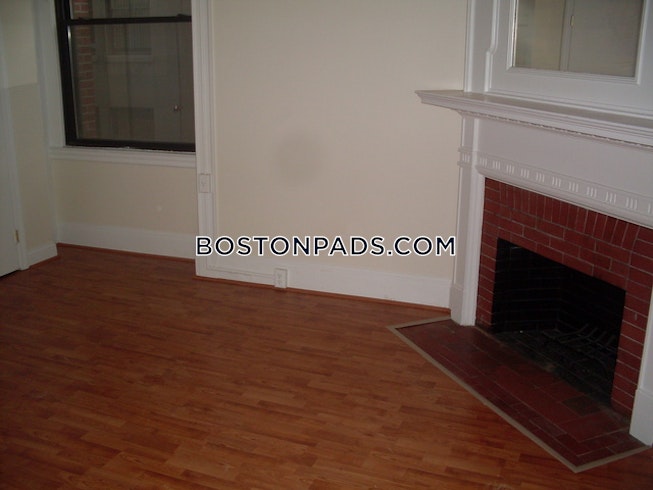 Boston - $2,500 /mo