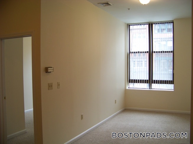 Boston - $2,700 /mo