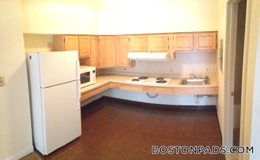 Boston - $3,300 /month