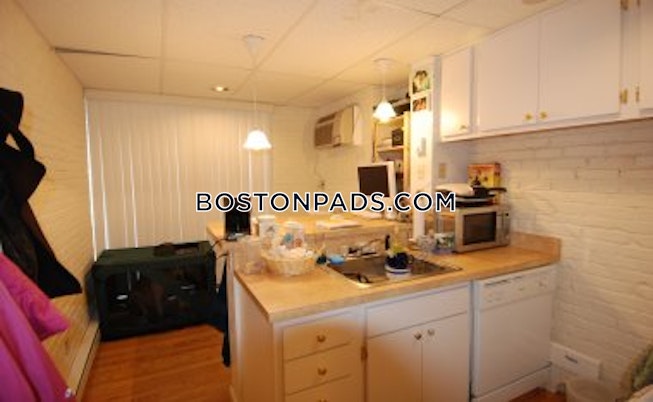 Boston - $2,395 /mo