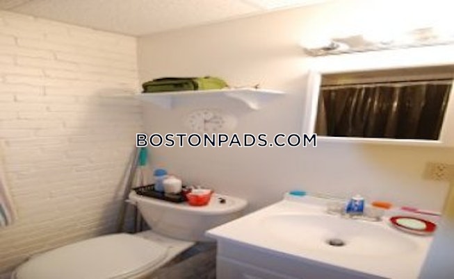 Boston - $2,395 /mo