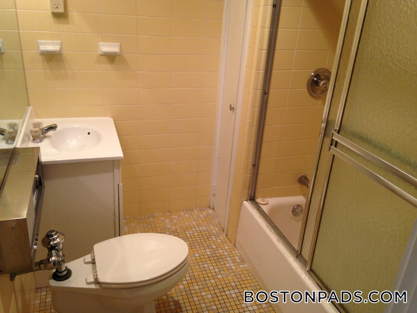 Boston - $3,100 /month