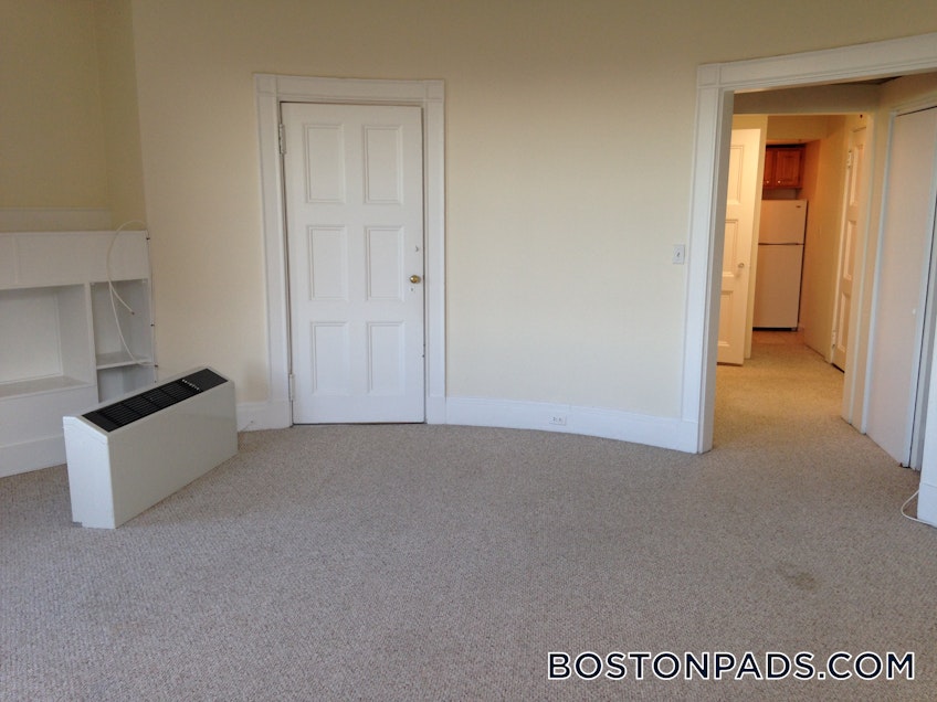 Boston - $3,100 /month