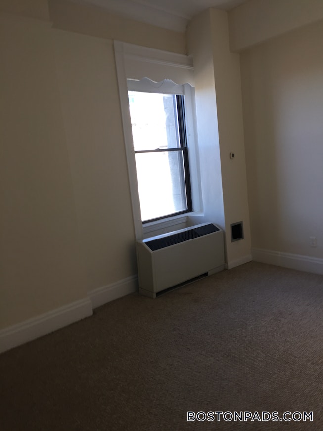 Boston - $3,100 /mo