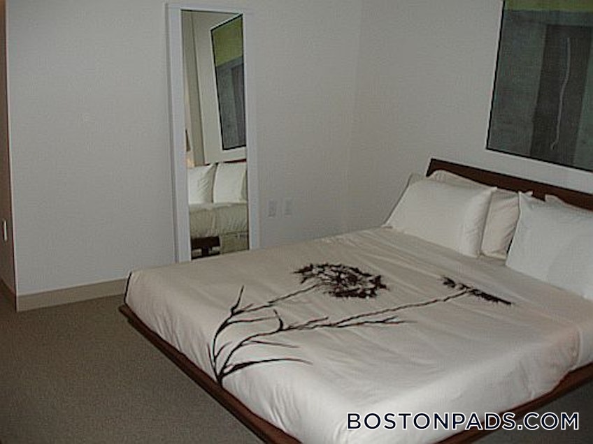 Boston - $3,972 /month