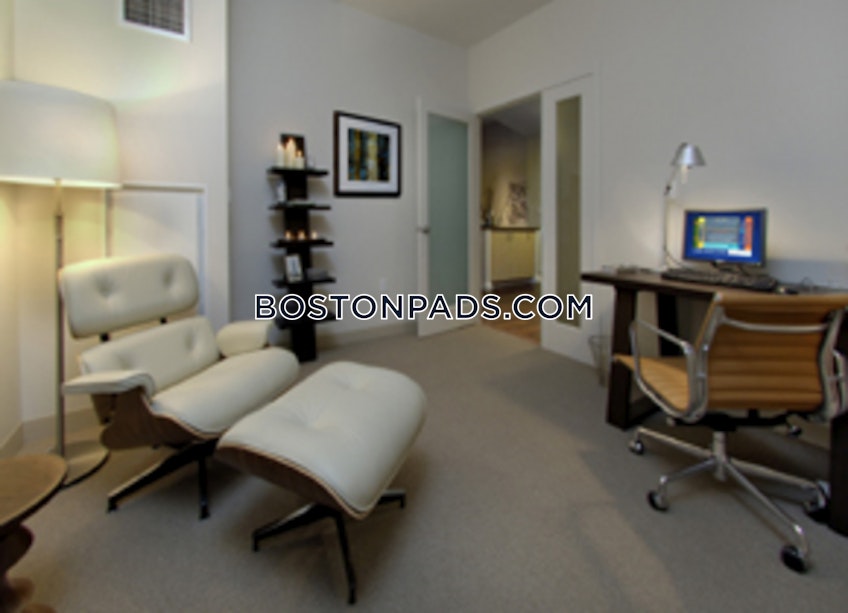 Boston - $6,908 /month