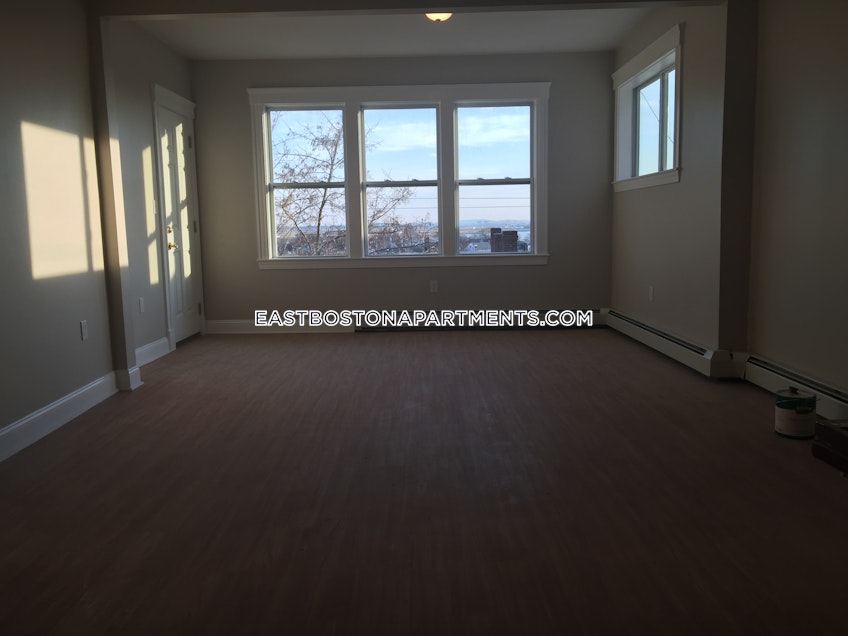 Boston - $2,850 /month