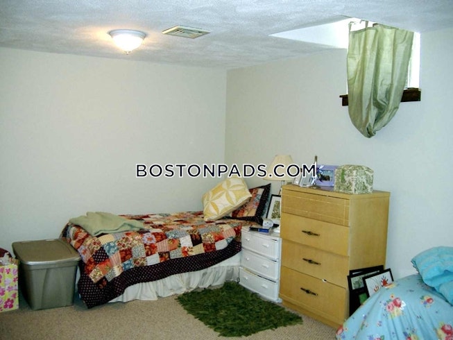 Boston - $3,400 /mo