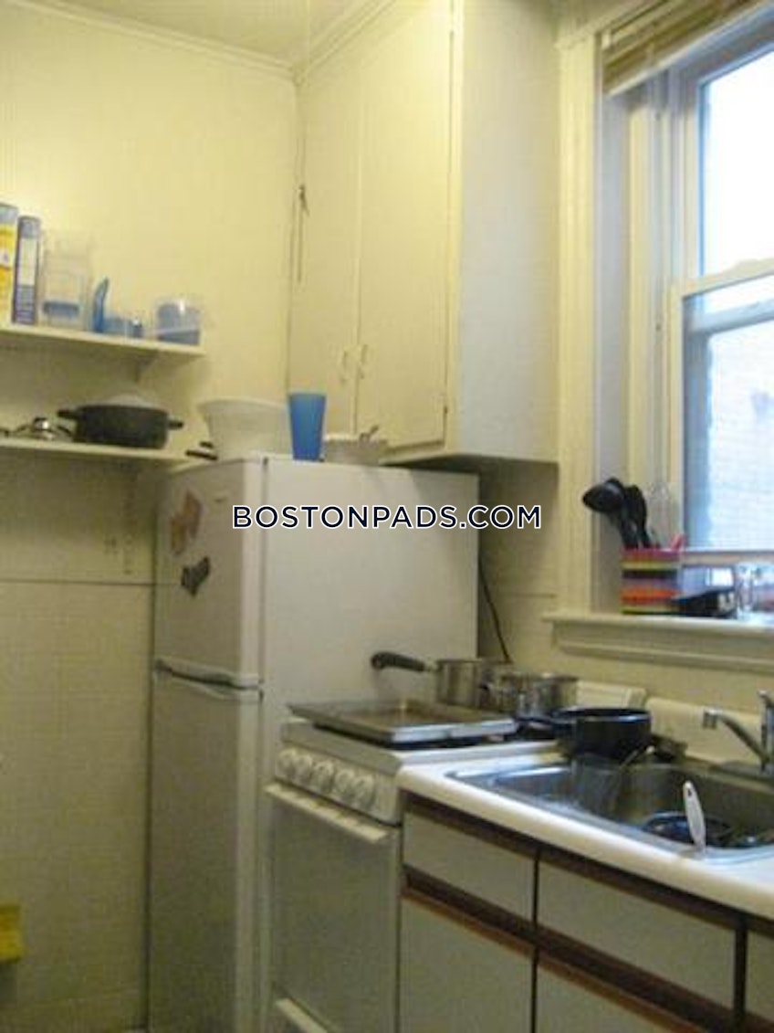 Boston - $2,200 /month