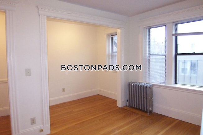 Boston - $2,475 /mo