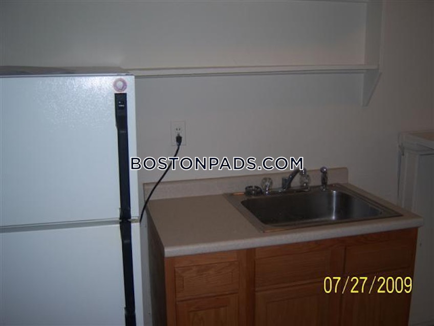 Boston - $2,895 /month